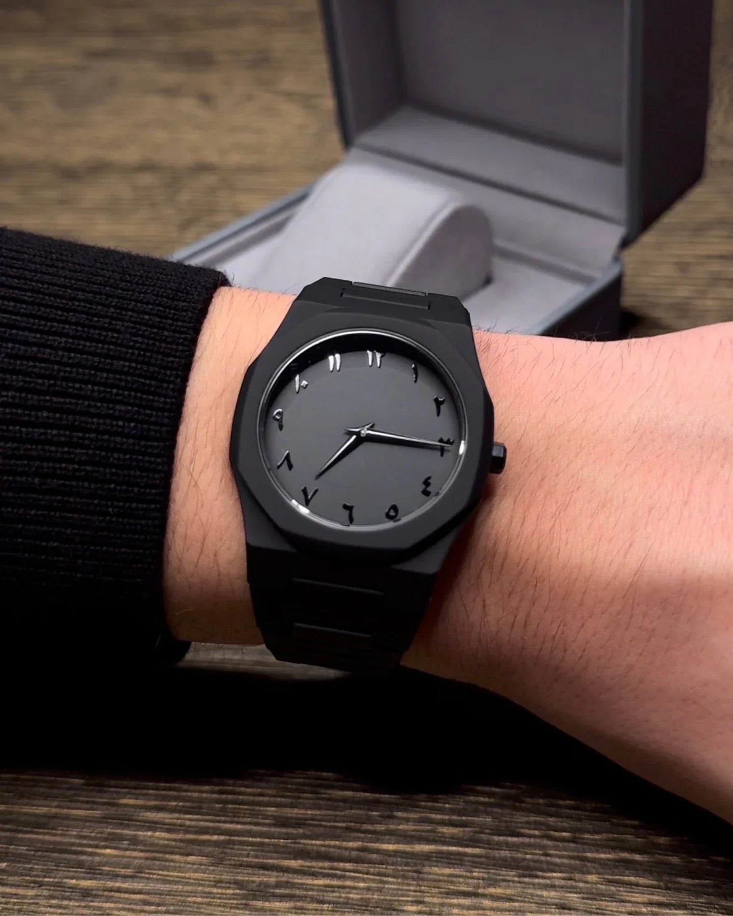 Arabic Aura Watch - Pintime Dubai